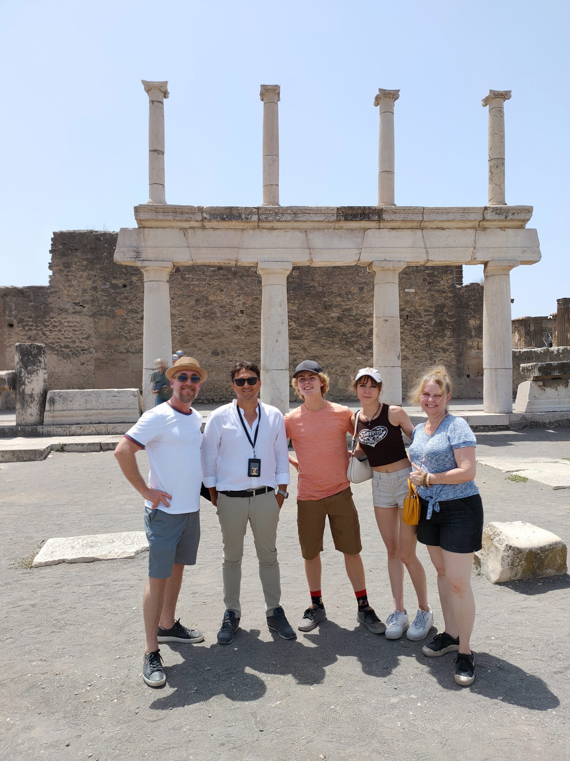 guided tours of pompeii and herculaneum